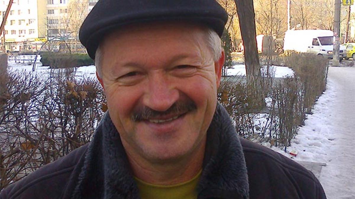 Singurul şofer din România care nu opreşte la fluierul agentului de circulaţie