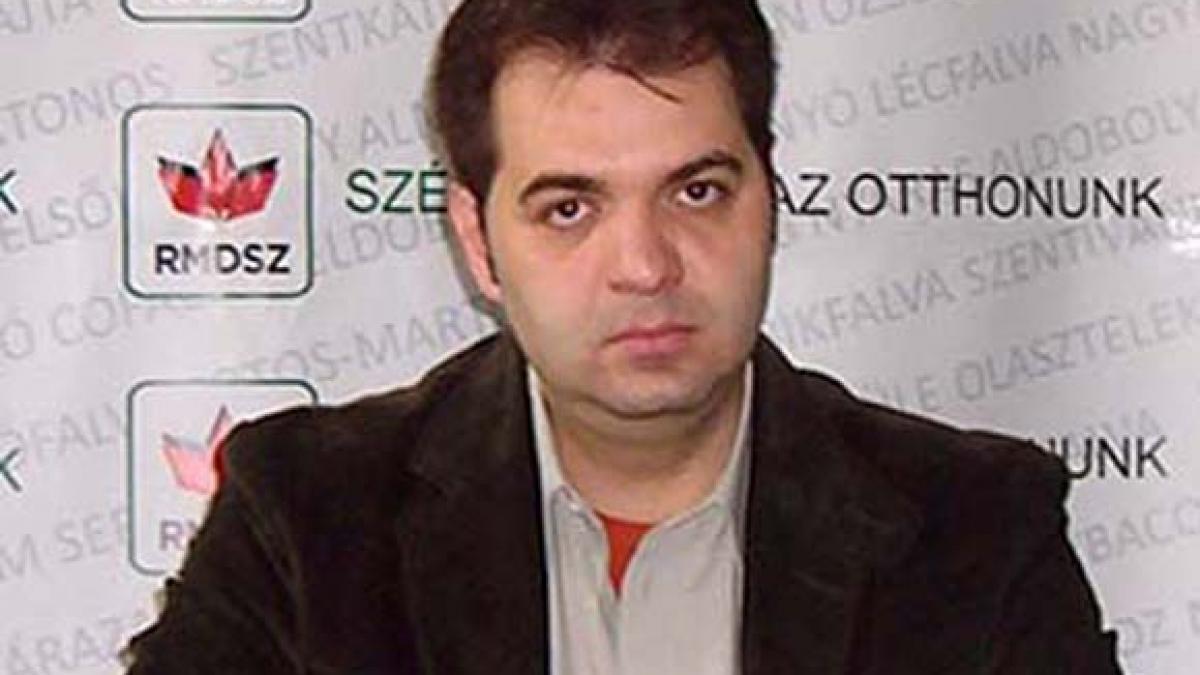 PRIMARUL din Sfântu Gheorghe, Antal Arpad, n-a participat la festivităţile dedicate Micii Uniri pentru că prefectul l-ar fi somat să îndepărteze un panou cu "Ținutul Secuiesc"