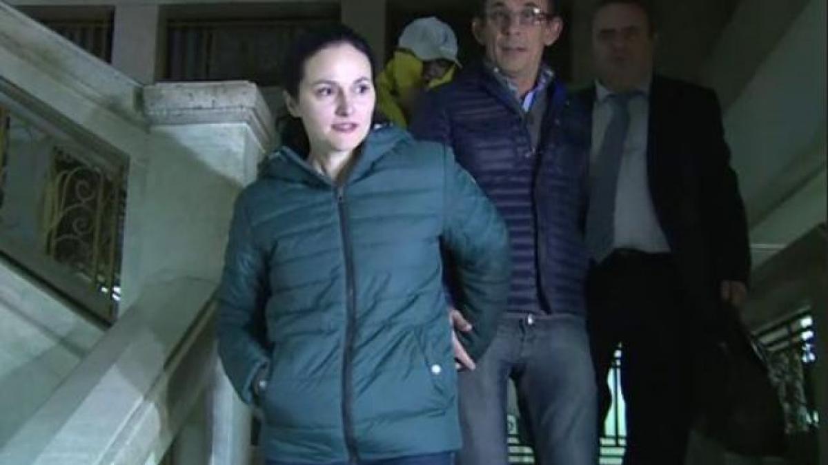 Alina Bica rămâne în arest
