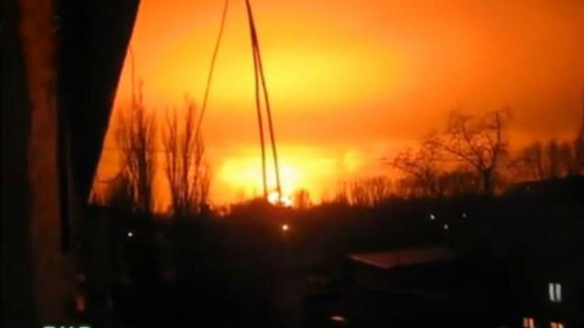 EXPLOZIE PUTERNICĂ la o uzină chimică din Doneţk. Momentul deflagraţiei, surprins de camerele de supraveghere (VIDEO) 