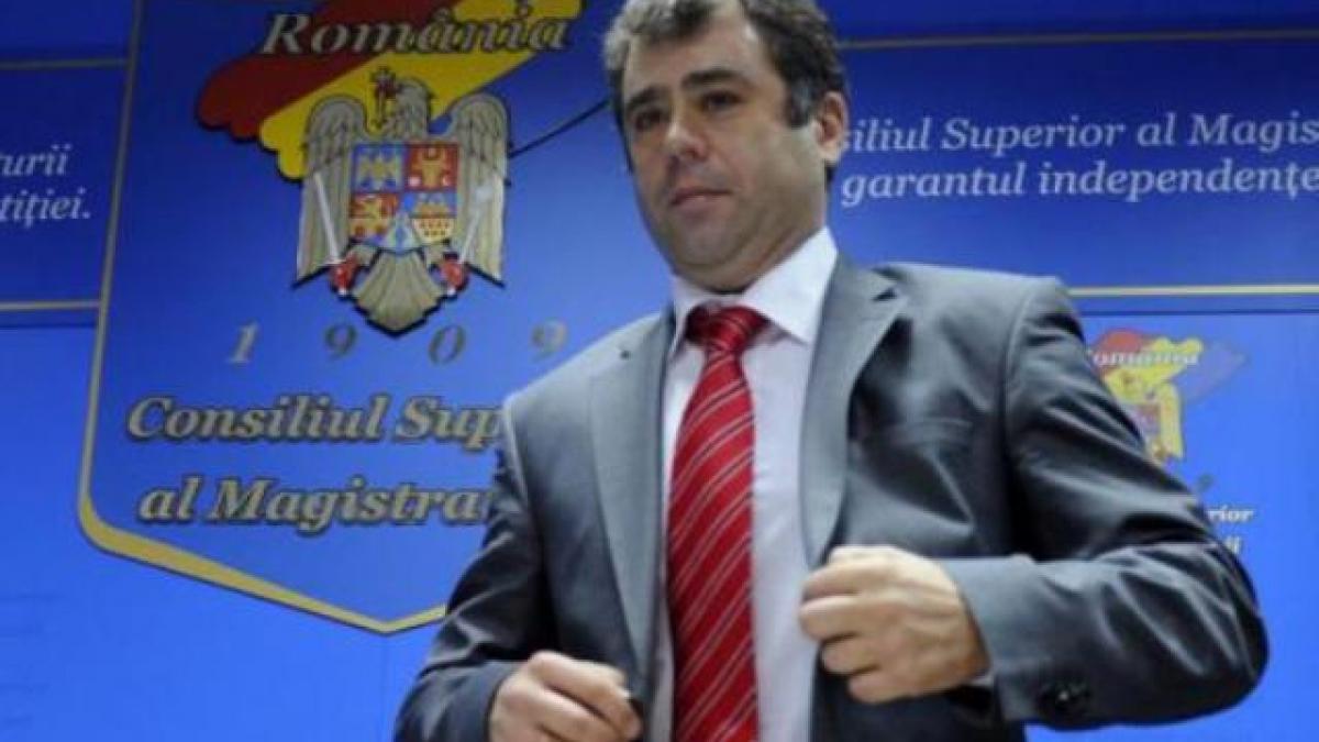 Judecătorul CSM Dumbravă: DNA și SRI au făcut istorie. 2015 se anunță unul extrem de dificil pentru instituțiile statului