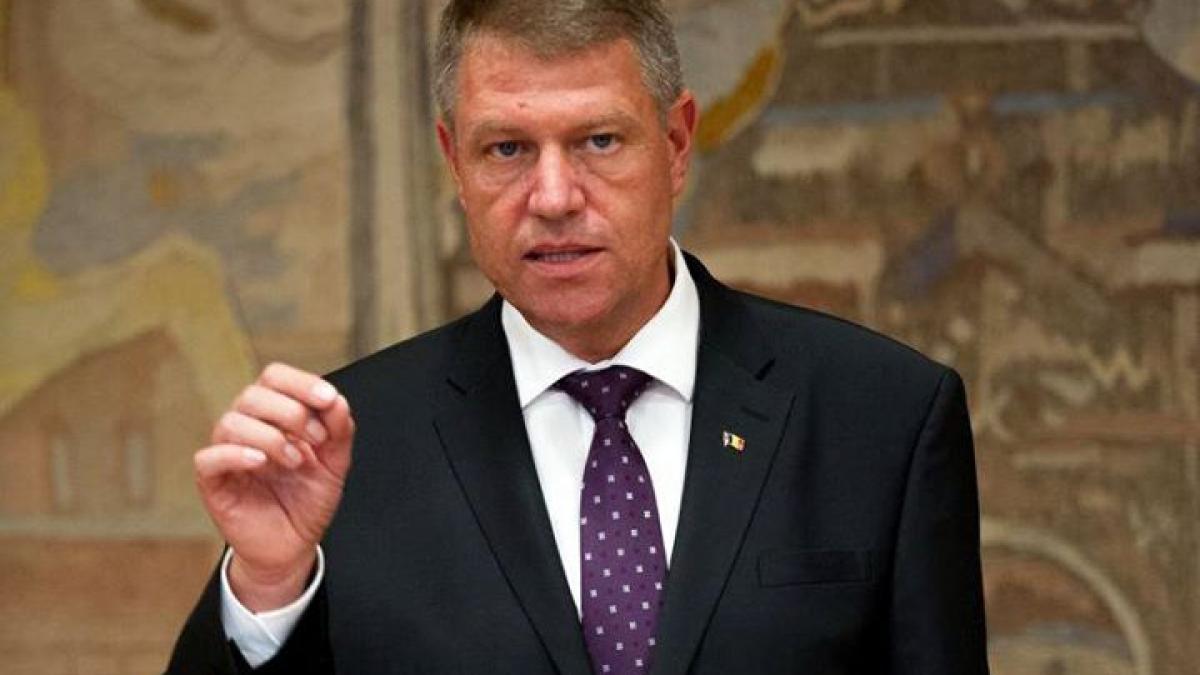 Iohannis: Să avem mai puțin zornăit de cătușe, jurnaliștii nu trebuie să primească o copie a dosarului