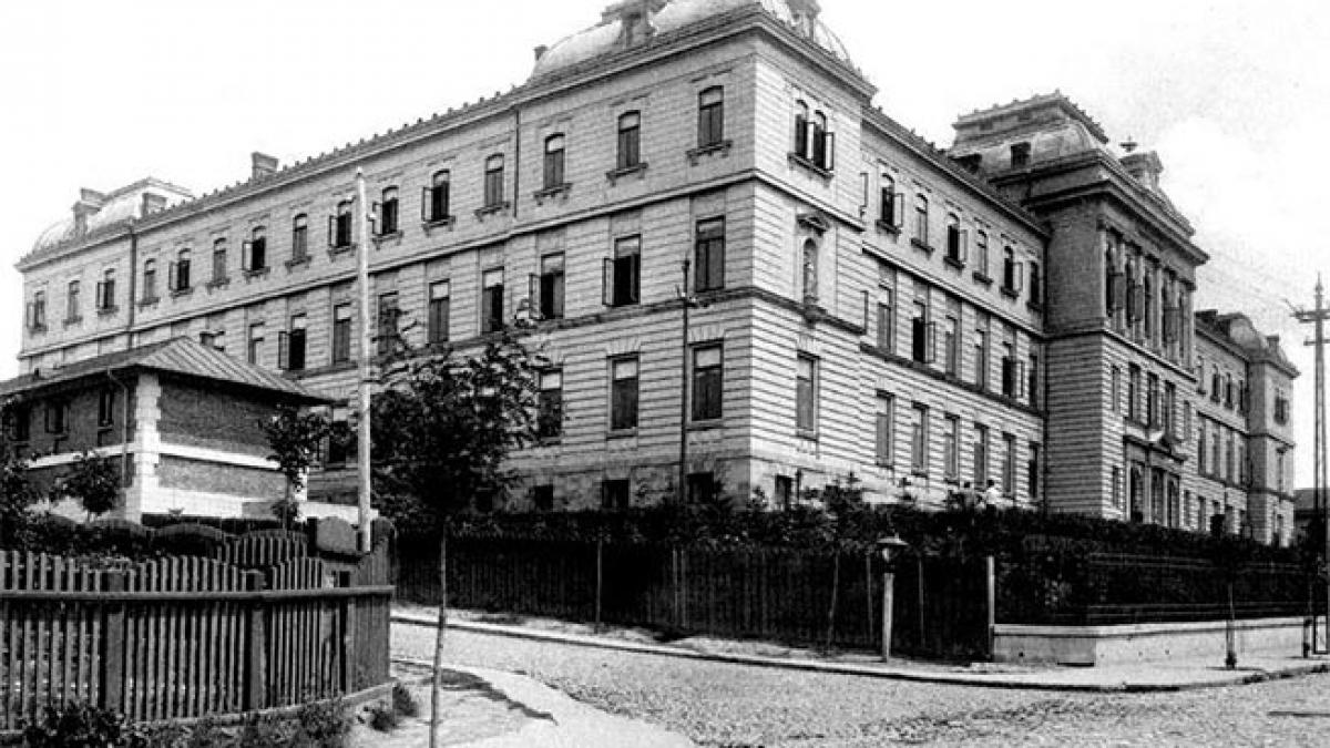 O şcoală haretiană, de la 1895, “Carol I” (Negruzzi), reabilitată şi reamenajată 