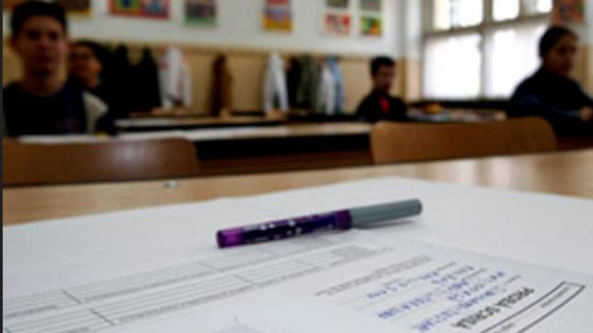 SIMULARE BACALAUREAT 2015. Azi, proba obligatorie a profilului. Când vor fi afişate REZULTATELE