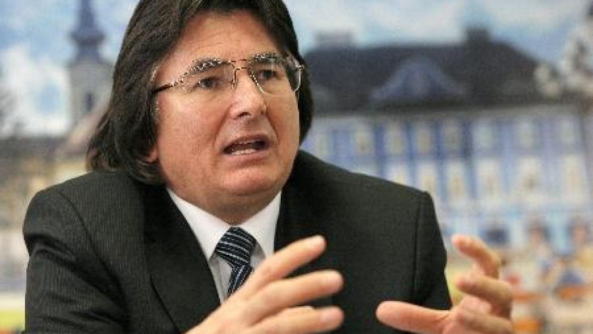 Primarul Robu se lăfăie în SUA, iar banii primăriei dispar fără urmă 