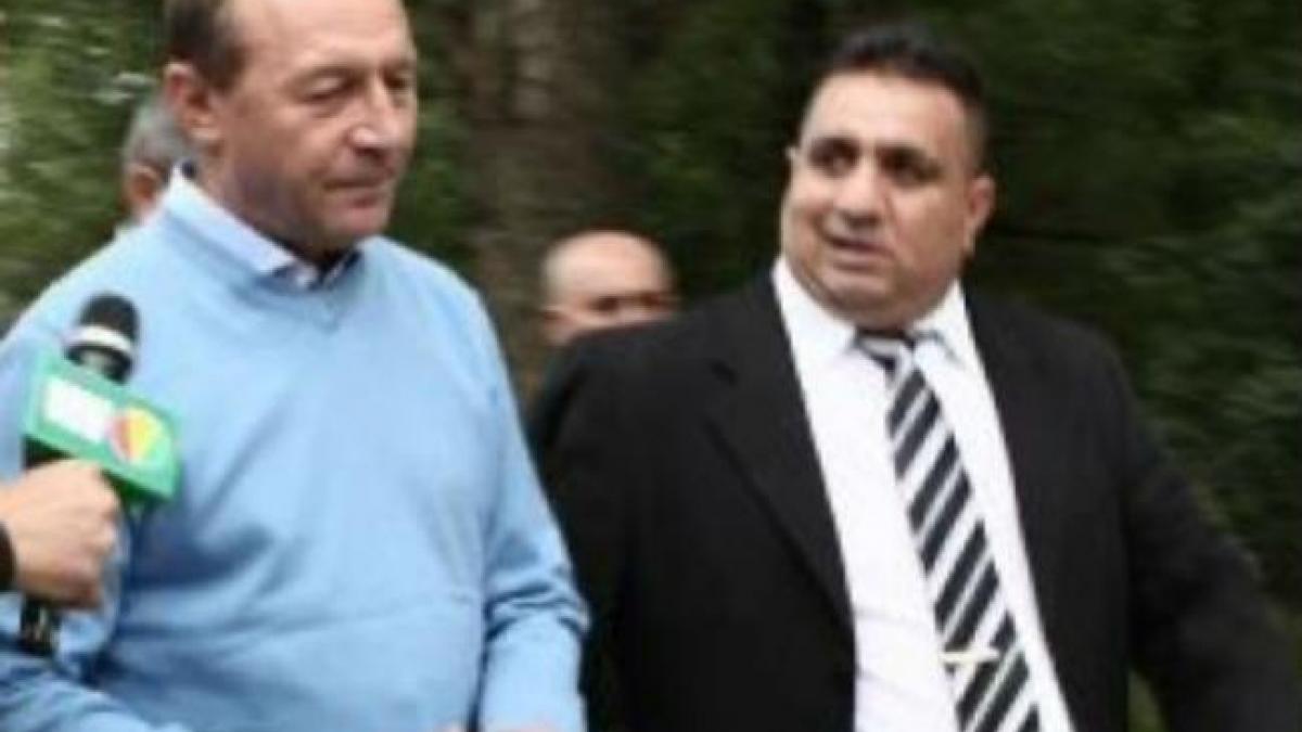Dezvaluiri din inregistrarile clanului Bercea Mondial. Bani si pentru Traian Basescu! (VIDEO)