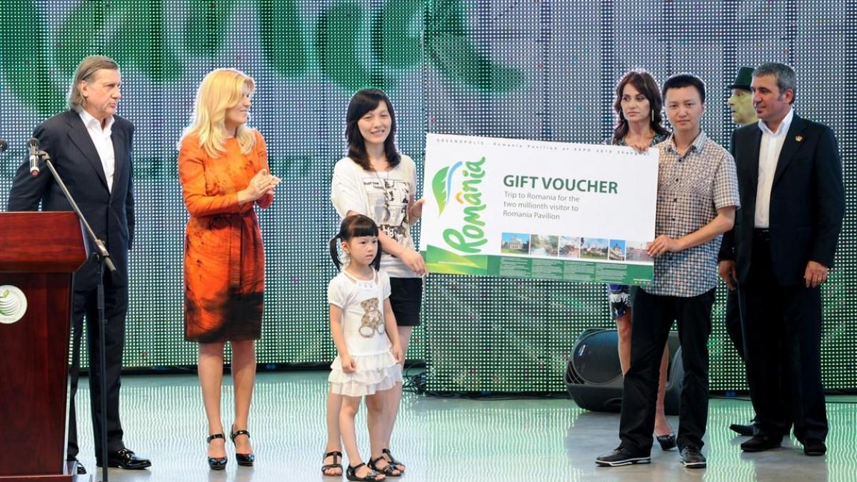 EXCLUSIV. Notăriţa clanului Băsescu-Ionescu, parteneră de afaceri cu organizatorii EXPO Shanghai 2010