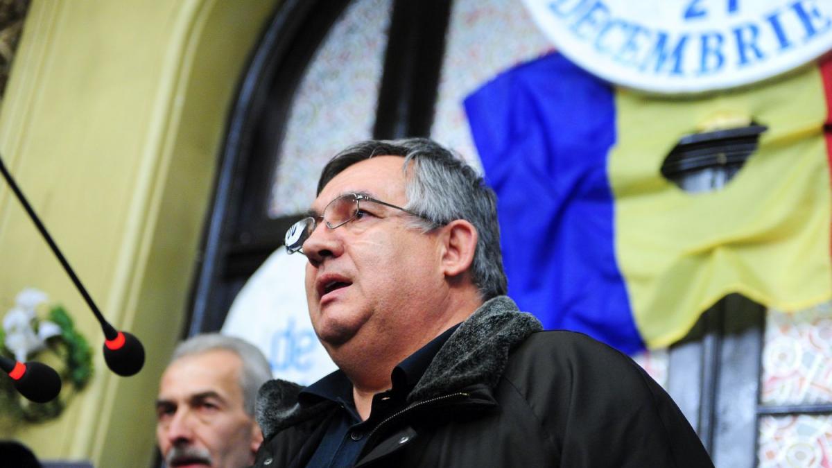Procurorul Dan Voinea, ACUZATORUL LUI Ceausescu, pus pe liber de CSM