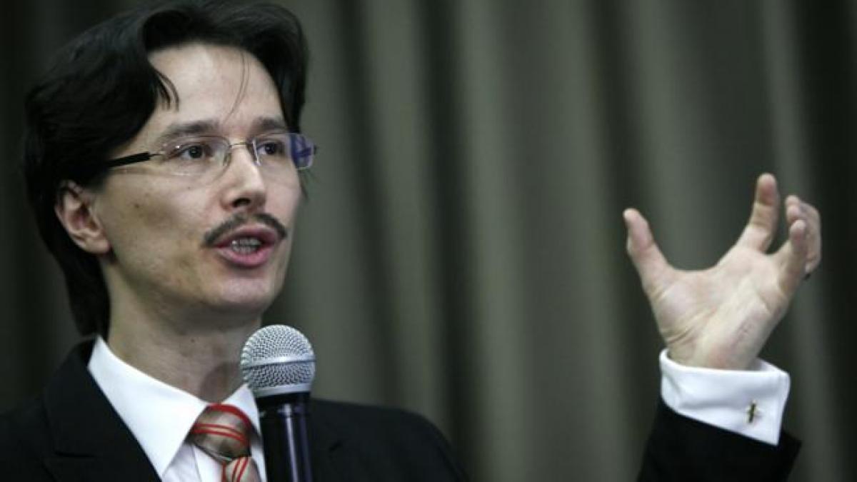 Danilet a vrut sa deturneze sedinta CSM , punandu-l pe Ponta langa Basescu si Udrea