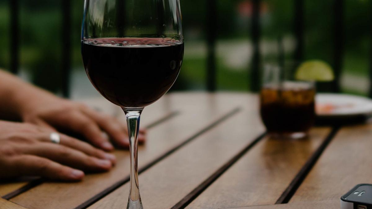 Care meserii generează cei mai mulţi alcoolici