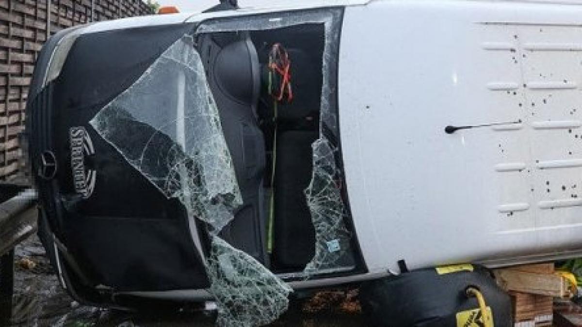 Accident mortal în Austria, cu un microbuz românesc! Cauza e stupidă