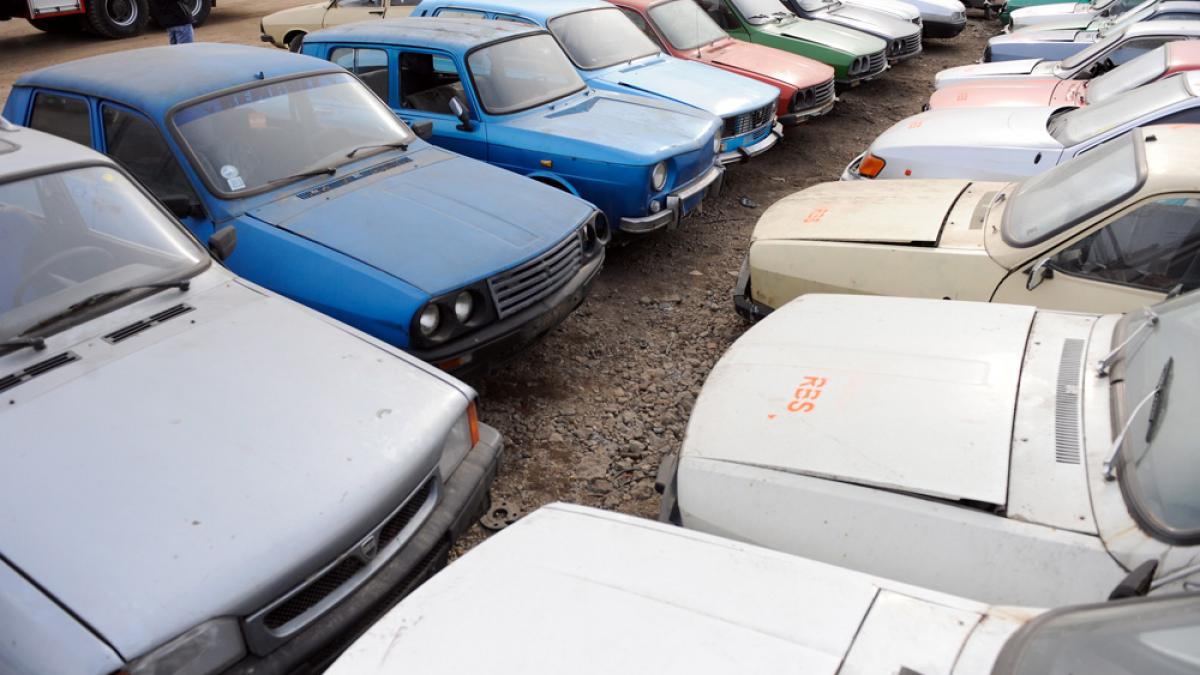 57% din parcul auto al României nu se poate asigura