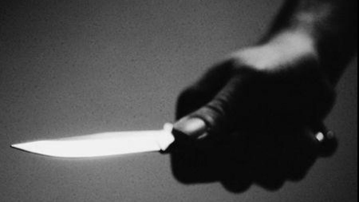 Tentativă de crimă, în Centrul Vechi al Capitalei! Victima e în stare critică