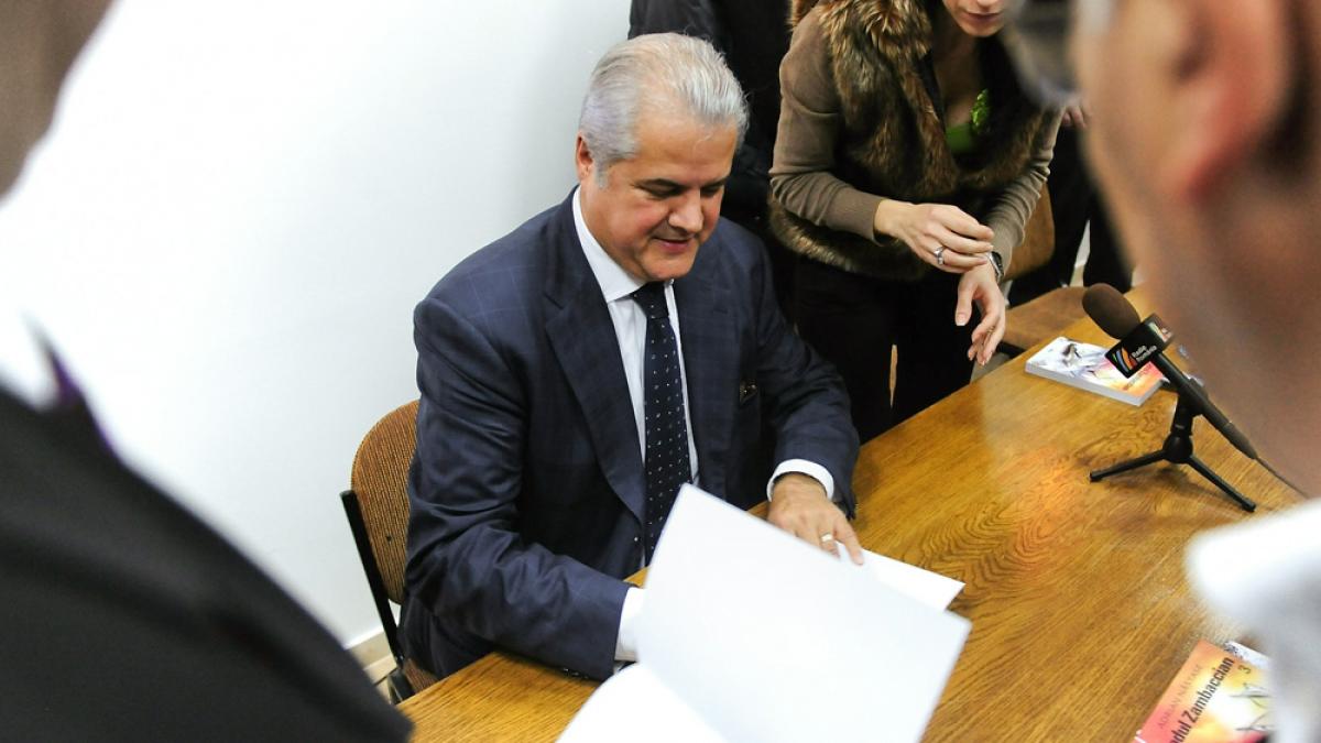 Adrian Năstase este mirat de motivul pentru care i s-a retras viza pentru SUA
