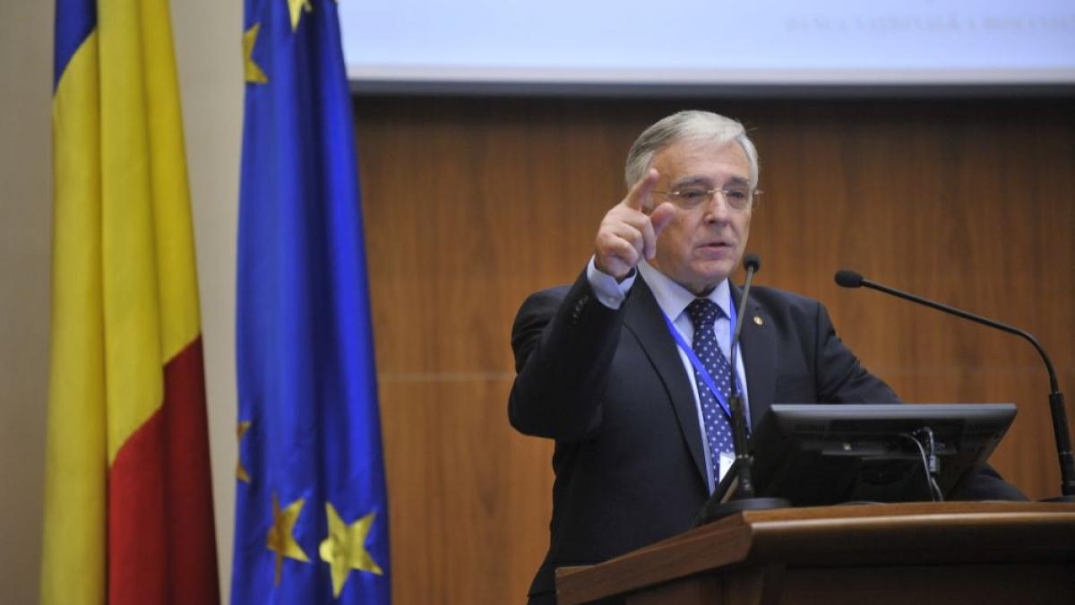 Isarescu, nemultumit de bancile din Romania: Comisioanele sunt prea MARI
