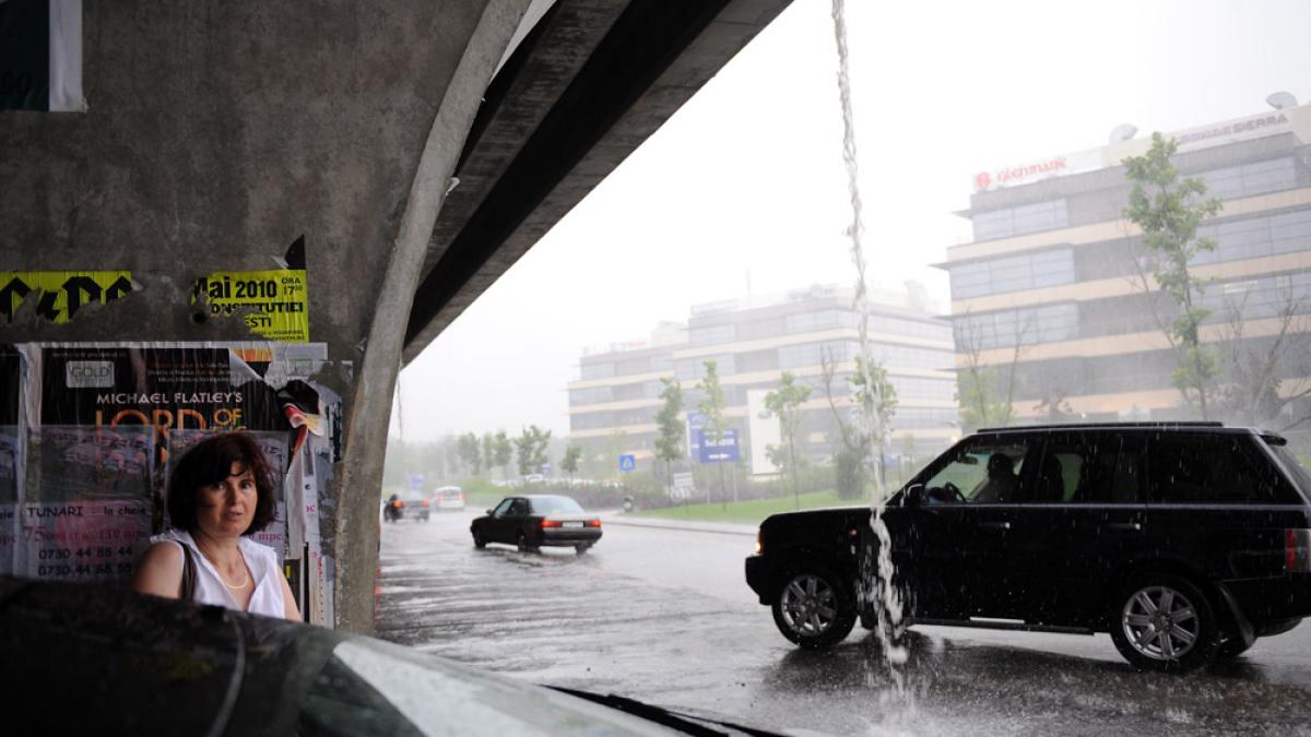 AVERTIZARE NOWCASTING - Cod galben în mai multe judeţe din ţară