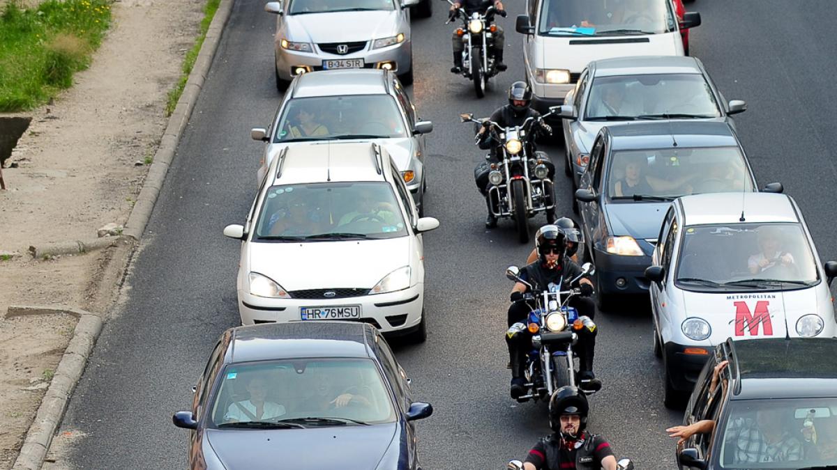 Centrul INFOTRAFIC recomandă prudenţă în trafic