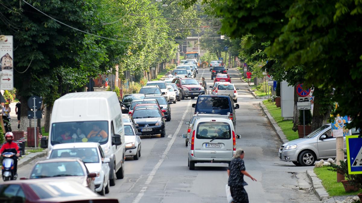INFOTRAFIC. Trafic îngreunat pe DN1B din cauza unui carambol
