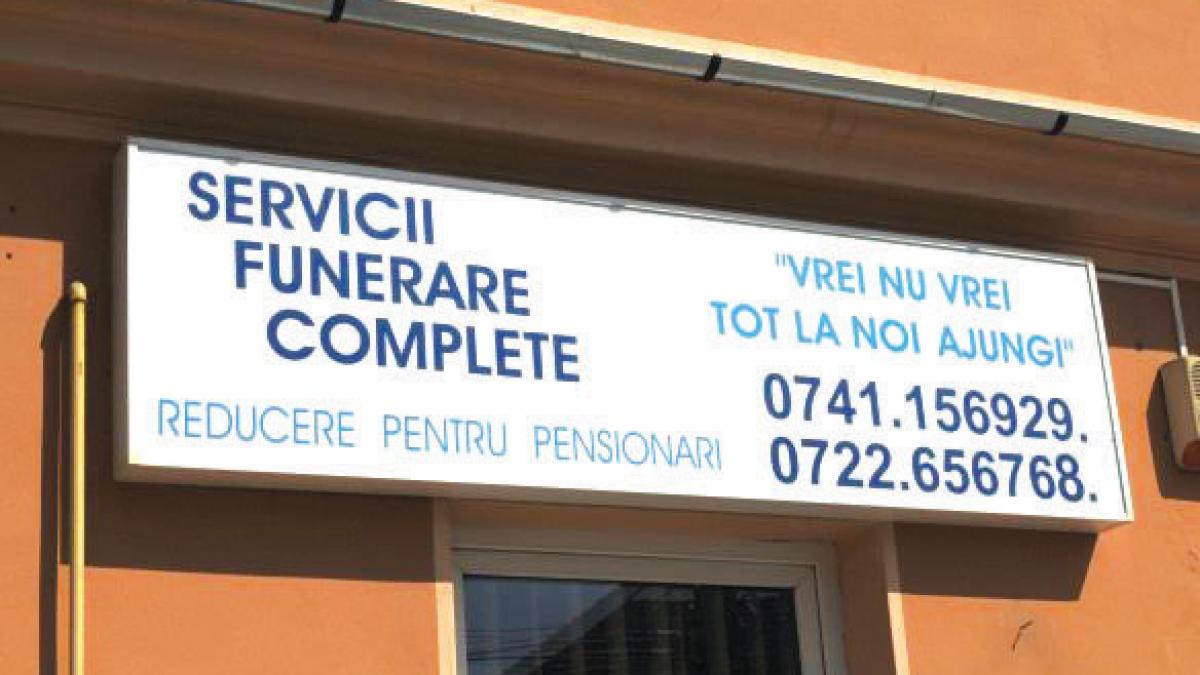 (DEZ)ILUZIA ZILEI. Sub Pământ SRL 