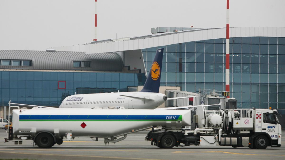 Controlorii de trafic aerian din ROMÂNIA intră ÎN GREVĂ!