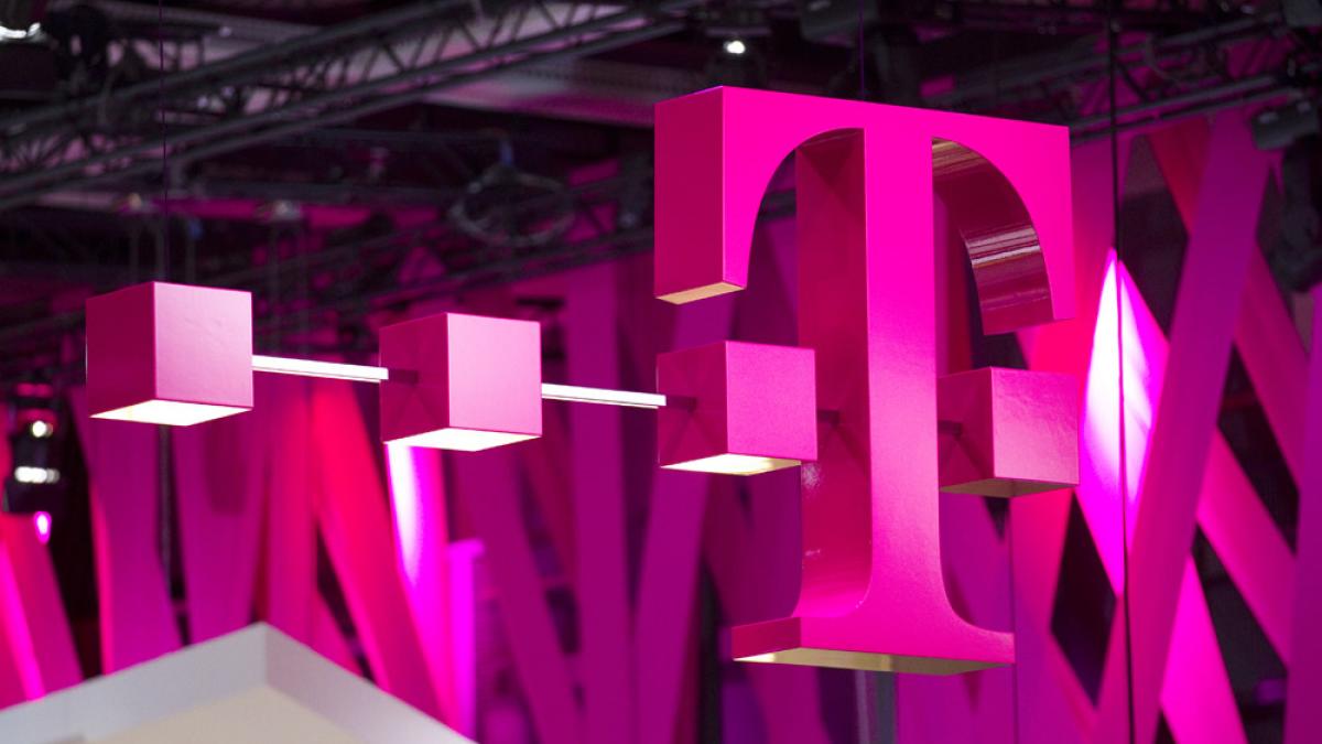 Telekom România îşi vinde 24 de proprietăţi imobiliare