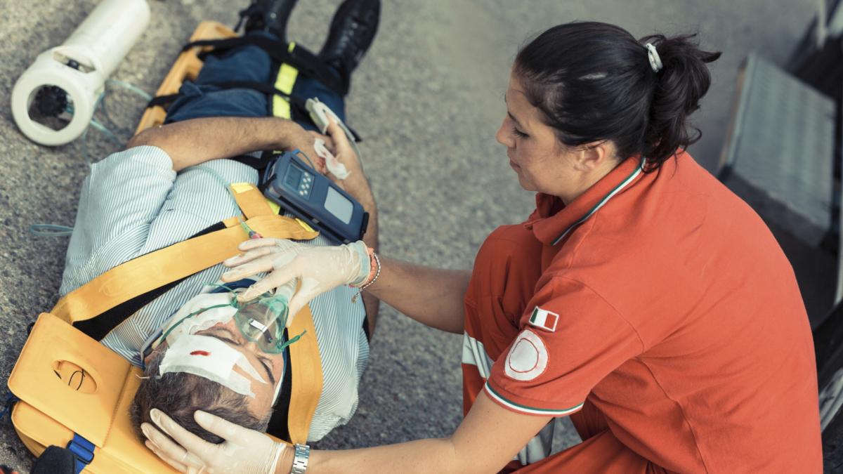 Accident la Costineşti, cu două victime