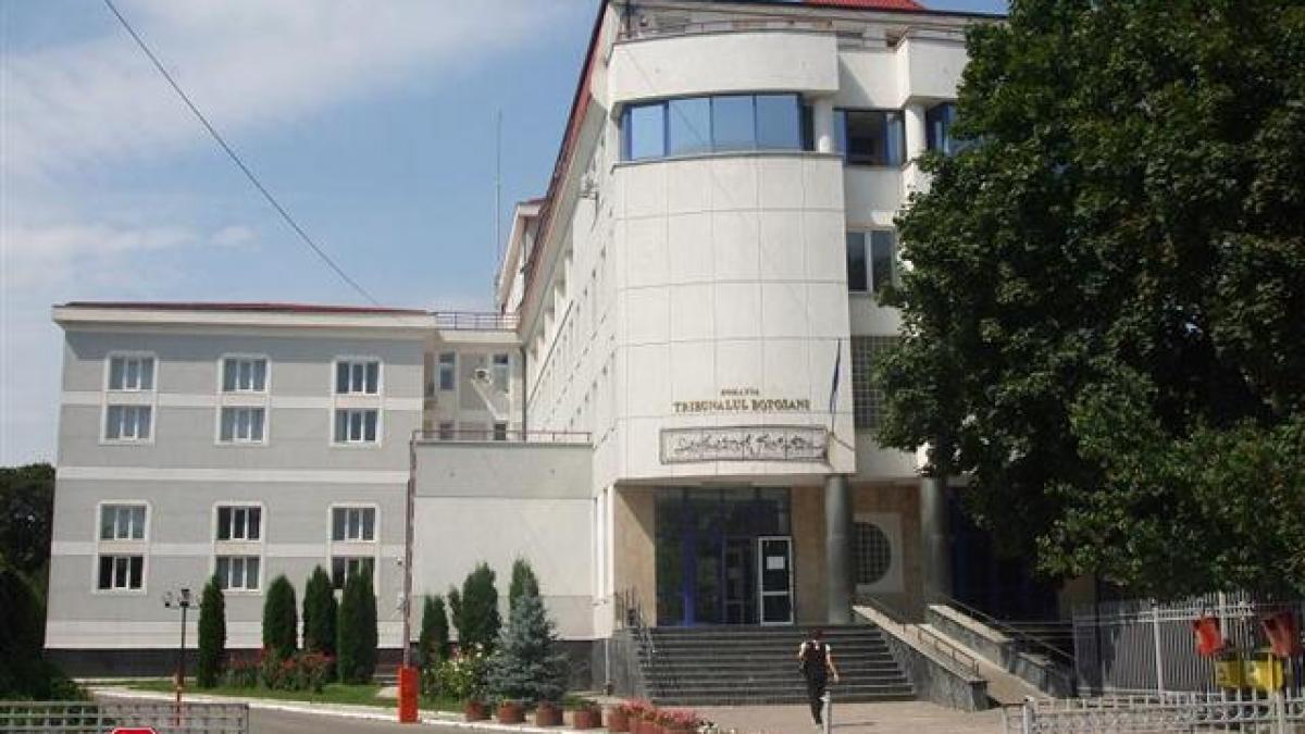 Mama din Botoşani care îşi prostitua fiica de 8 ani a fost pusă în libertate