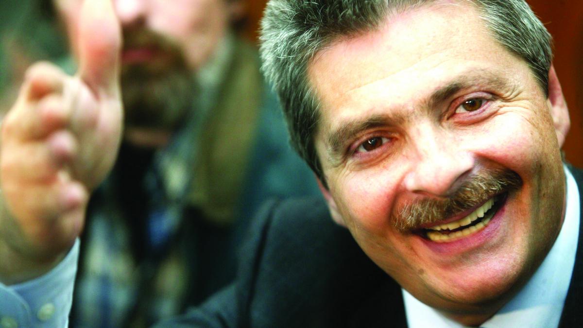 Ei s-au îmbogăţit, noi am plătit 6 miliarde Euro