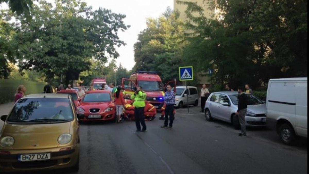 ACCIDENT GRAV în Capitală. Elev de 10 ani - lovit pe trecerea de pietoni, lângă şcoală