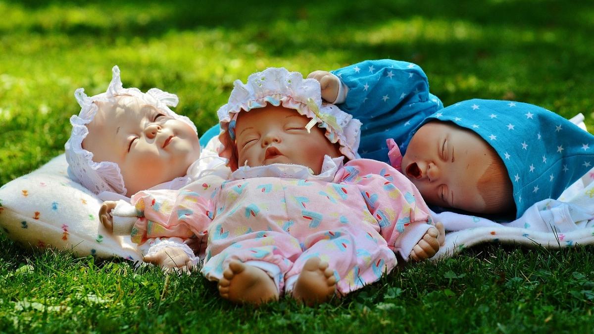 DRAMA într-o maternitate din Drobeta Turnu Severin. TRIPLEŢI ABANDONAŢI DE MAMĂ