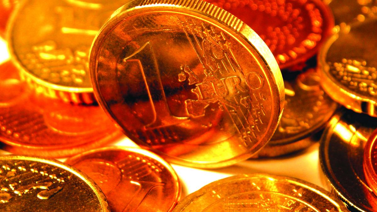 Putem trece la euro abia peste şapte ani