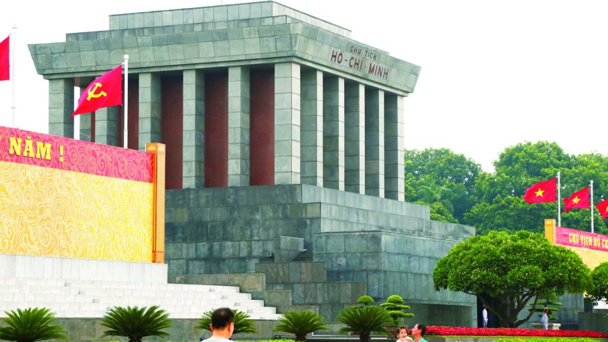 Călătorie înapoi în comunism