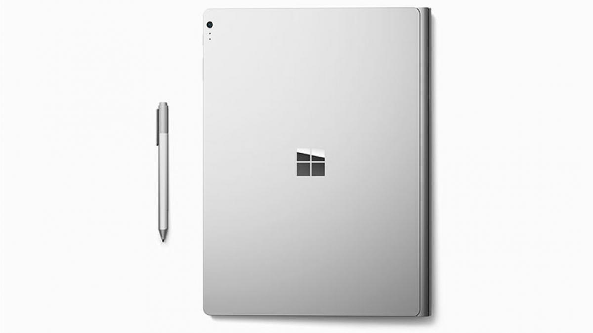 Microsoft lansează primul său laptop, menit să spulbere concurența