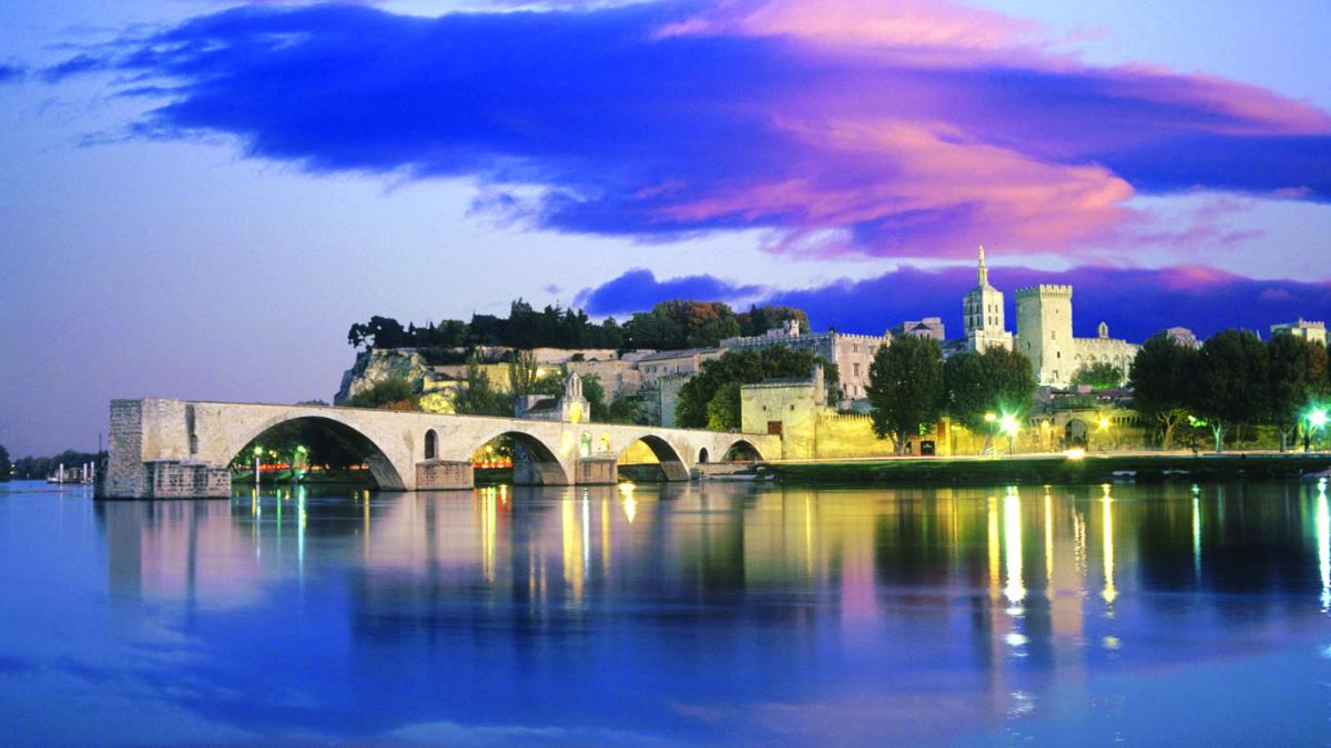 DESTINAȚIA SĂPTĂMÂNII. Avignon, reședința papilor