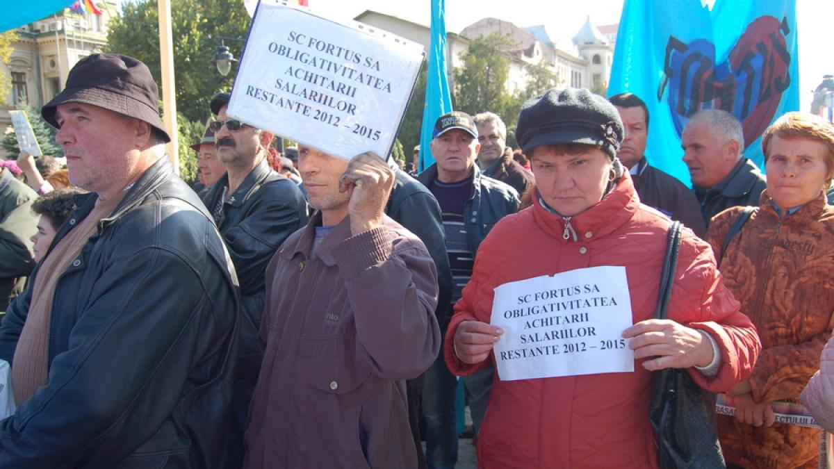 Pioși și protestatari, în pelerinaj la sărbătoarea Sfintei Parascheva