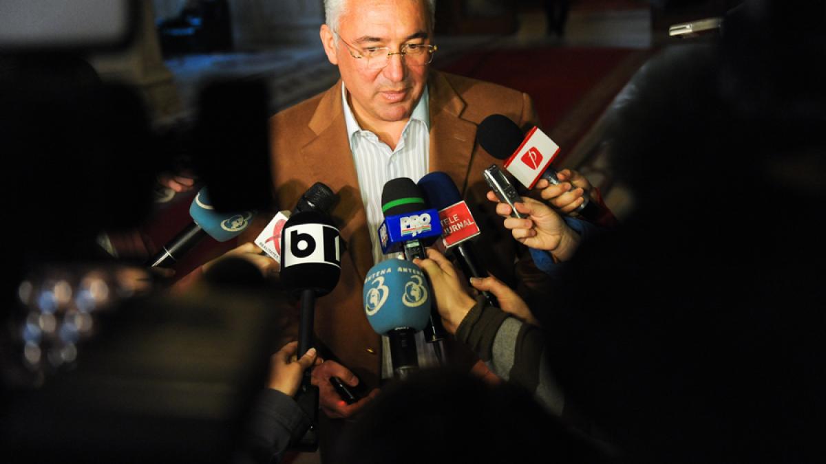 Adriean Videanu s-a prezentat la DNA