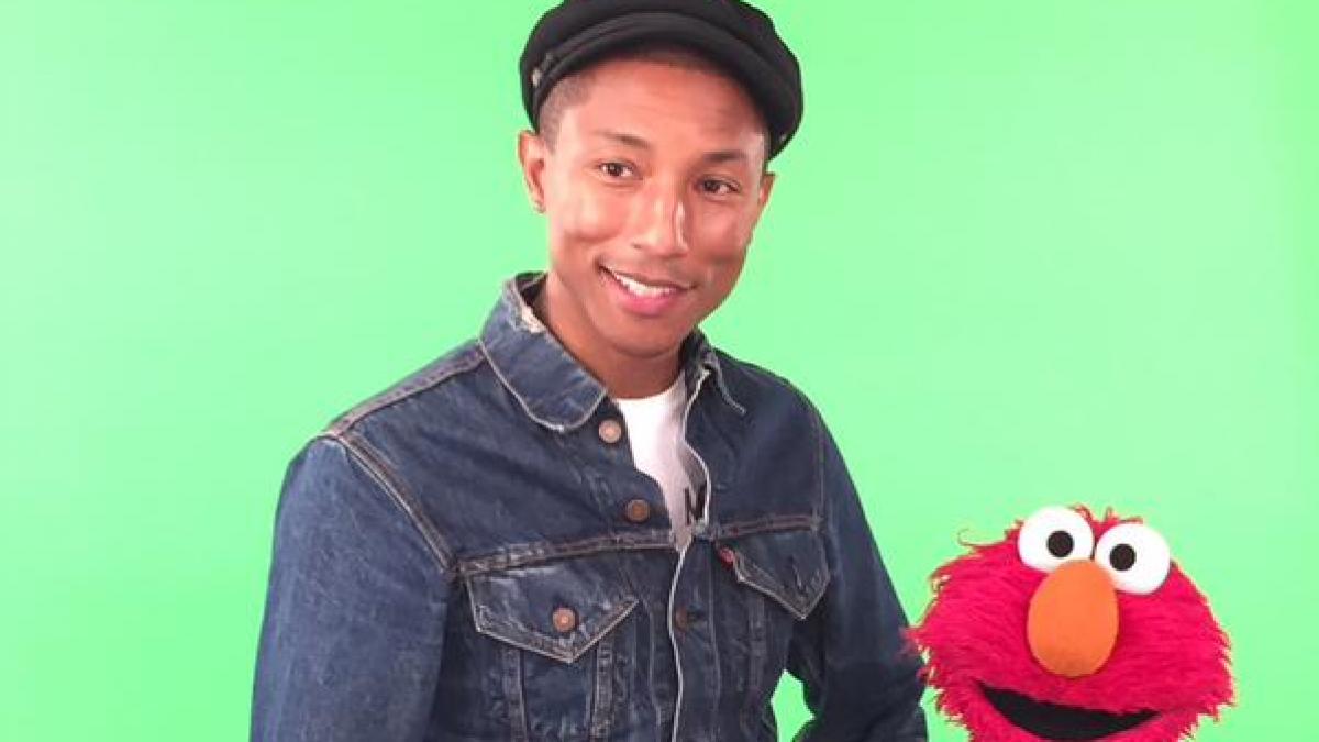 video cantaretul pharrell williams dedica piesa freedom migrantilor din europa