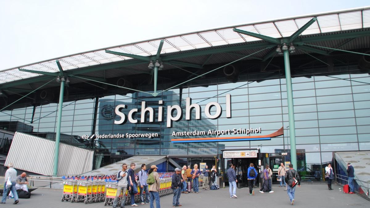 Cu se riscuri majore se confruntă piloţii pe aeroportul olandez Schiphol