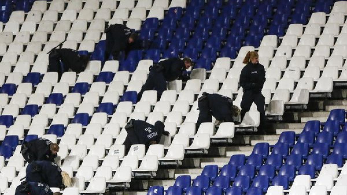 video germania in alerta stadionul din hanovra evacuat dupa ce a fost gasit un obiect suspect