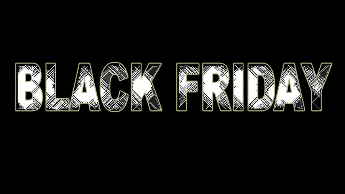 Sfaturi pentru "vânătorii" de oferte cu ocazia Black Friday