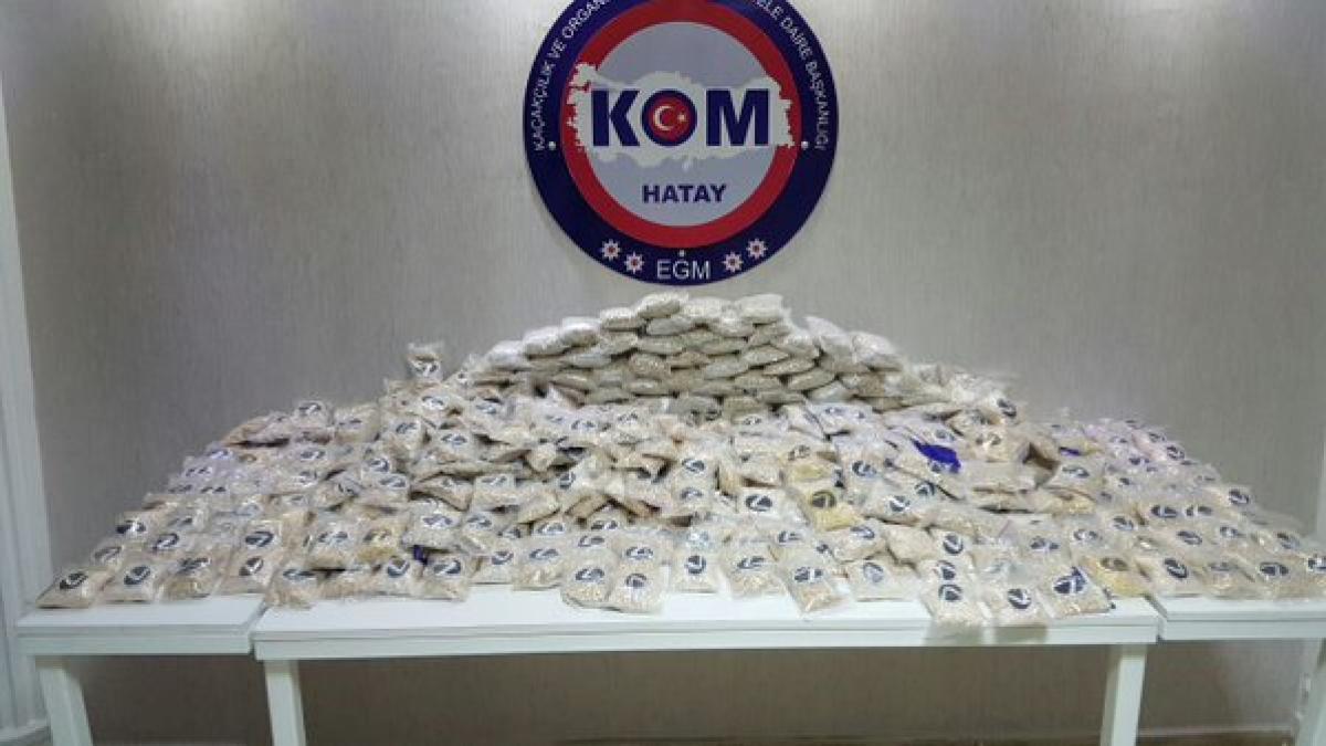 Două tone de Captagon, 'drogul conflictului sirian', confiscate în Turcia 