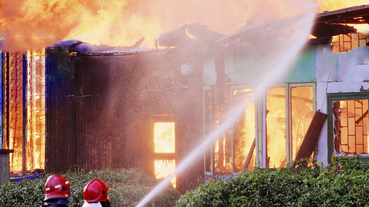 Explozie în această dimineaţă într-un bloc din Brăila