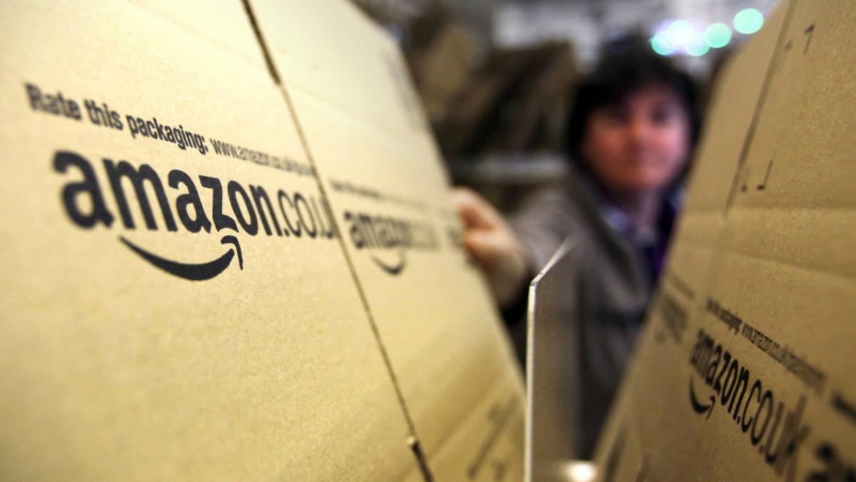 Black Friday 2015. Ce merită să cumperi de pe site-urile de "afară" de Black Friday 2015