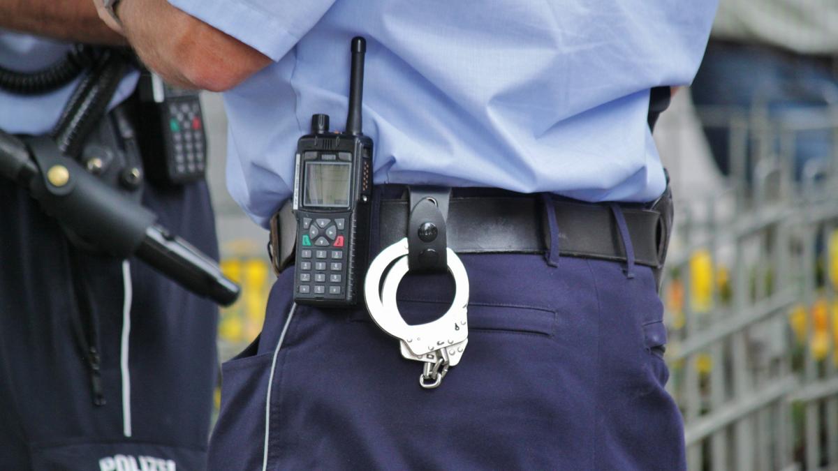 Alţi doi membri ai reţelei de falşi funcţionari ai ANI, arestaţi preventiv 