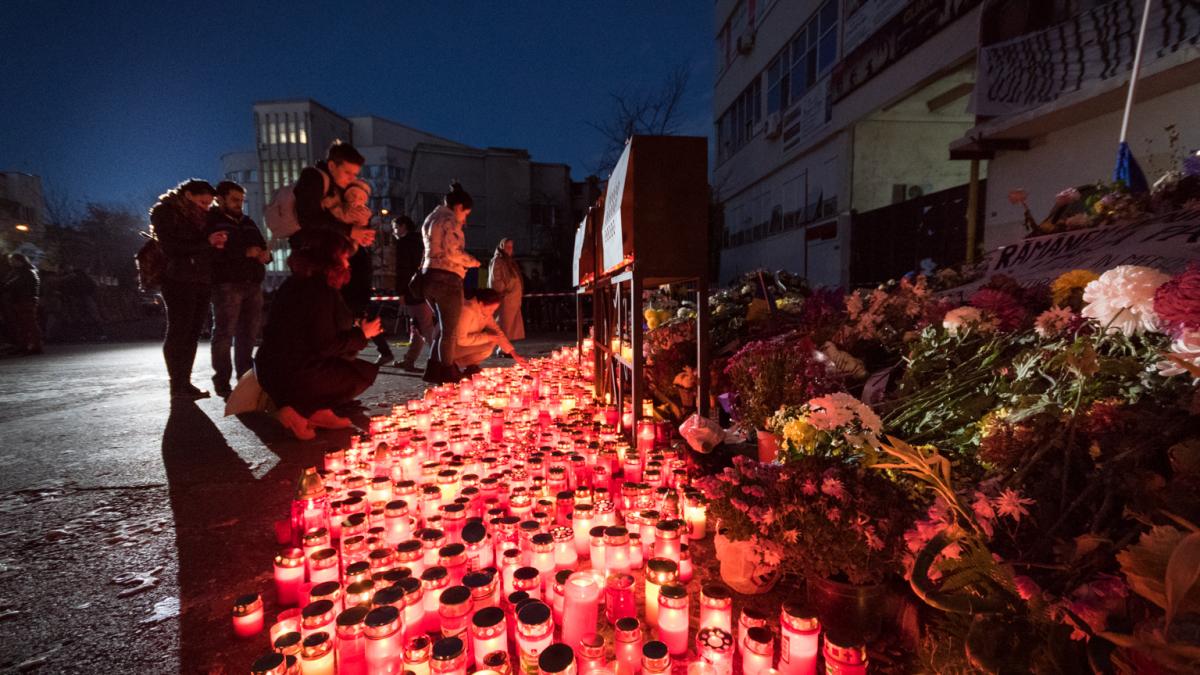 GALERIE FOTO. A trecut o lună de la tragedia din Club Colectiv! Suntem mai puţini cu 60