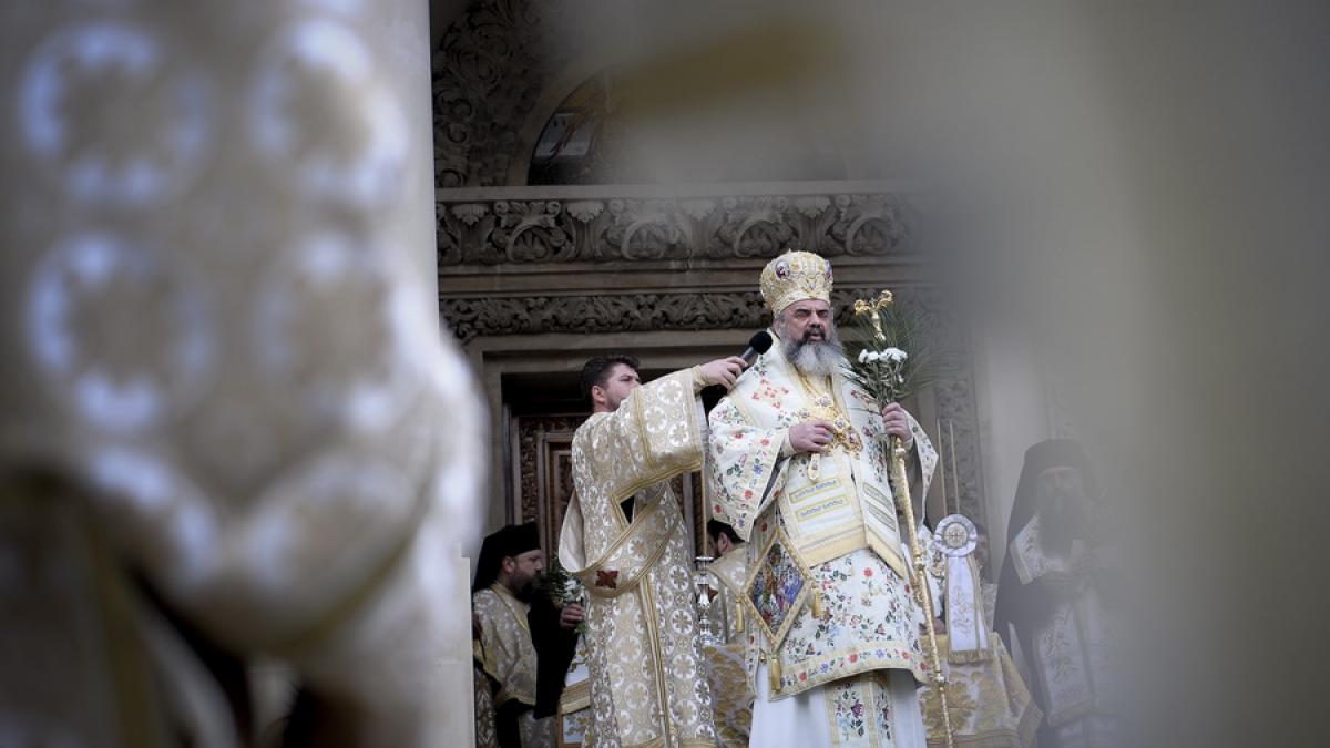 Guvernul nu mai alocă bani Bisericii. Reacţia Patriarhului Daniel