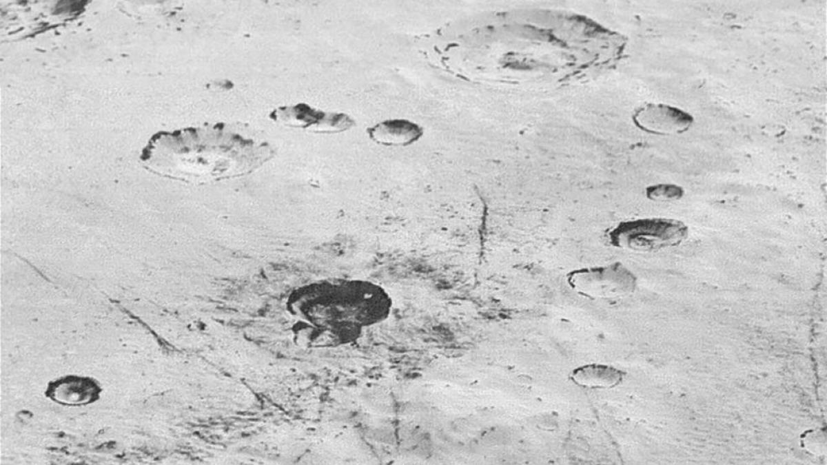 nasa a dat publicitatii imagini senzationale de pe planeta pluto