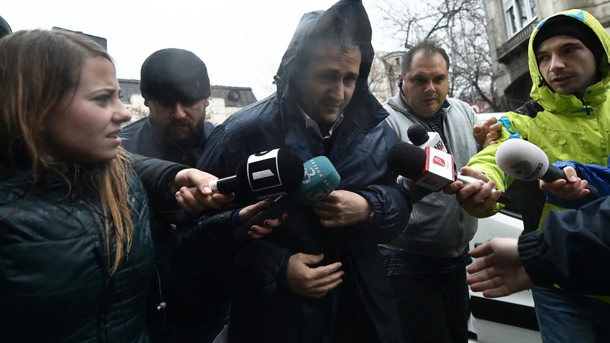 Oamenii lui Cocoş şi ai lui Oltean au acţionat în reţea. Legăturile din interiorul găştilor de despăgubiţi 