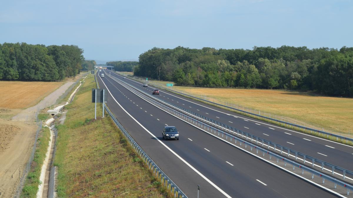 Ministrul Transporturilor: Lucrările la Autostrada București - Comarnic vor începe în octombrie