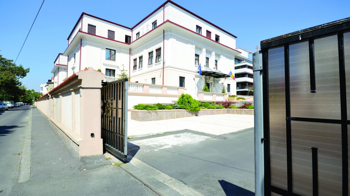 Maculatură de peste 60 de milioane de euro